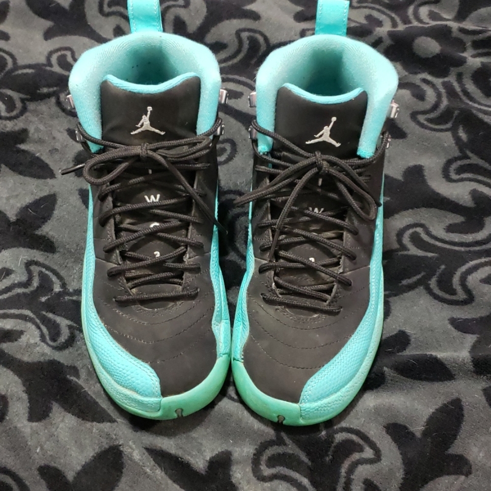 Air Jordan 12 hiper jade